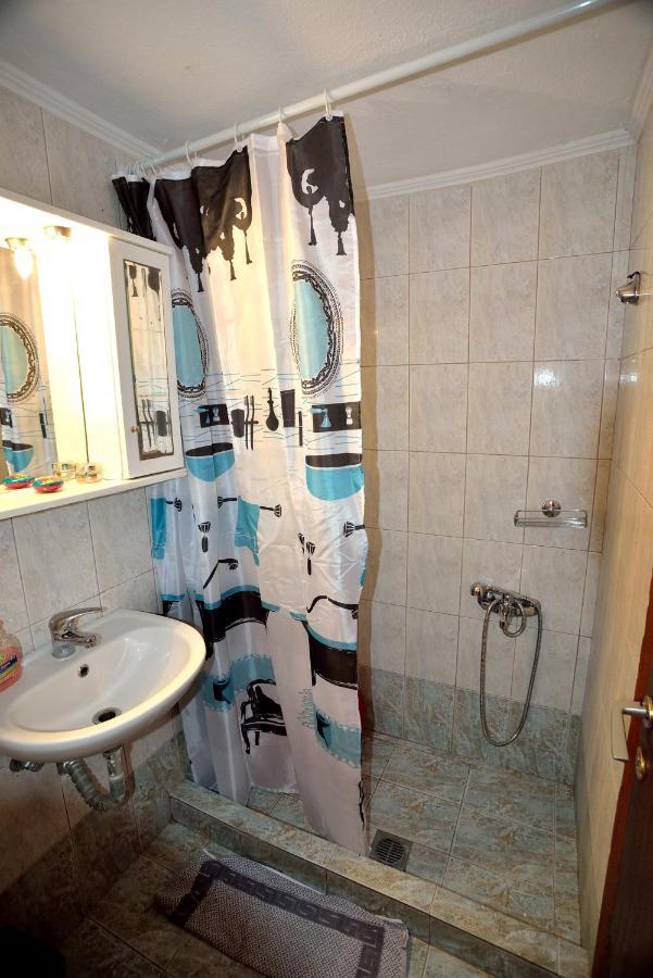 Maria Konstantinidis Apartments Неа Потидея Екстериор снимка